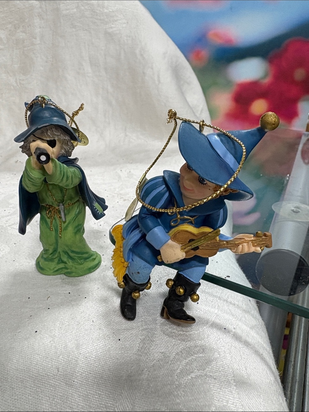 Ashton Drake Heirloom Ornament depicting a character from The Wizard of Oz.